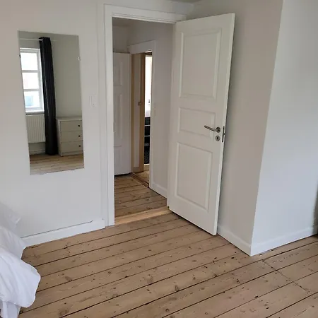 Skraedderens Hus * 아센스
