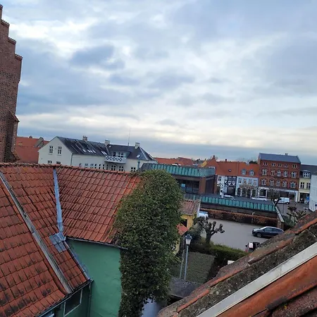 Skraedderens Hus *