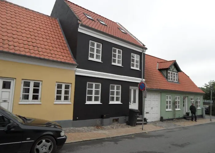 Skraedderens Hus * أسّينس